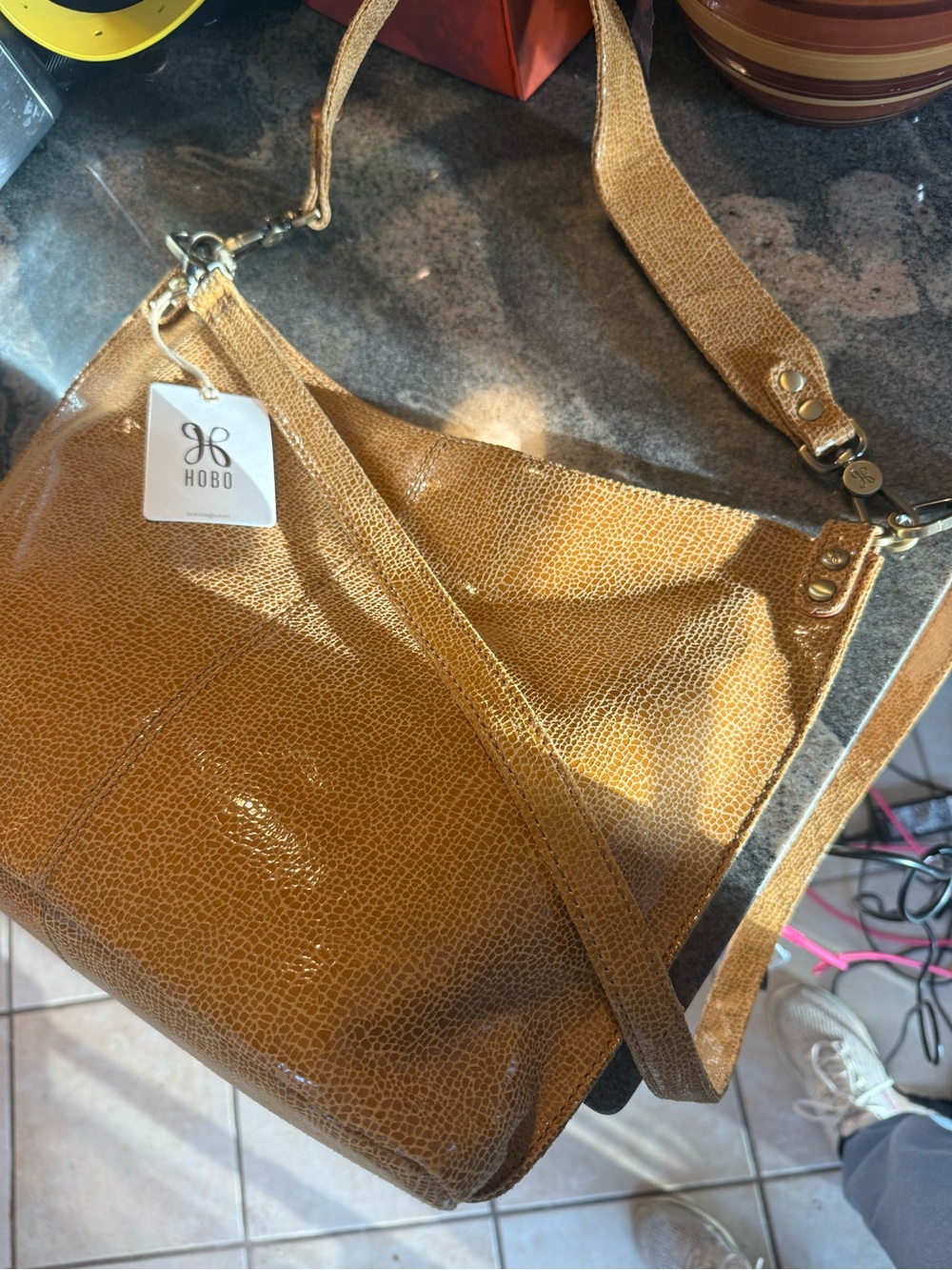 HOBO Patent Mustard Yellow Shoulder Bag - Picture 2 of 5